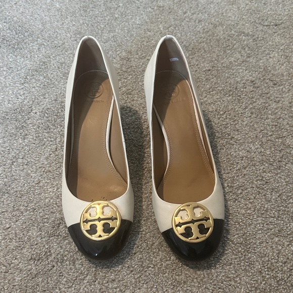 Tory Burch Shoes - Tory Burch Two-Tone Ivory and Black Leather Ballet Flats with Gold Logo